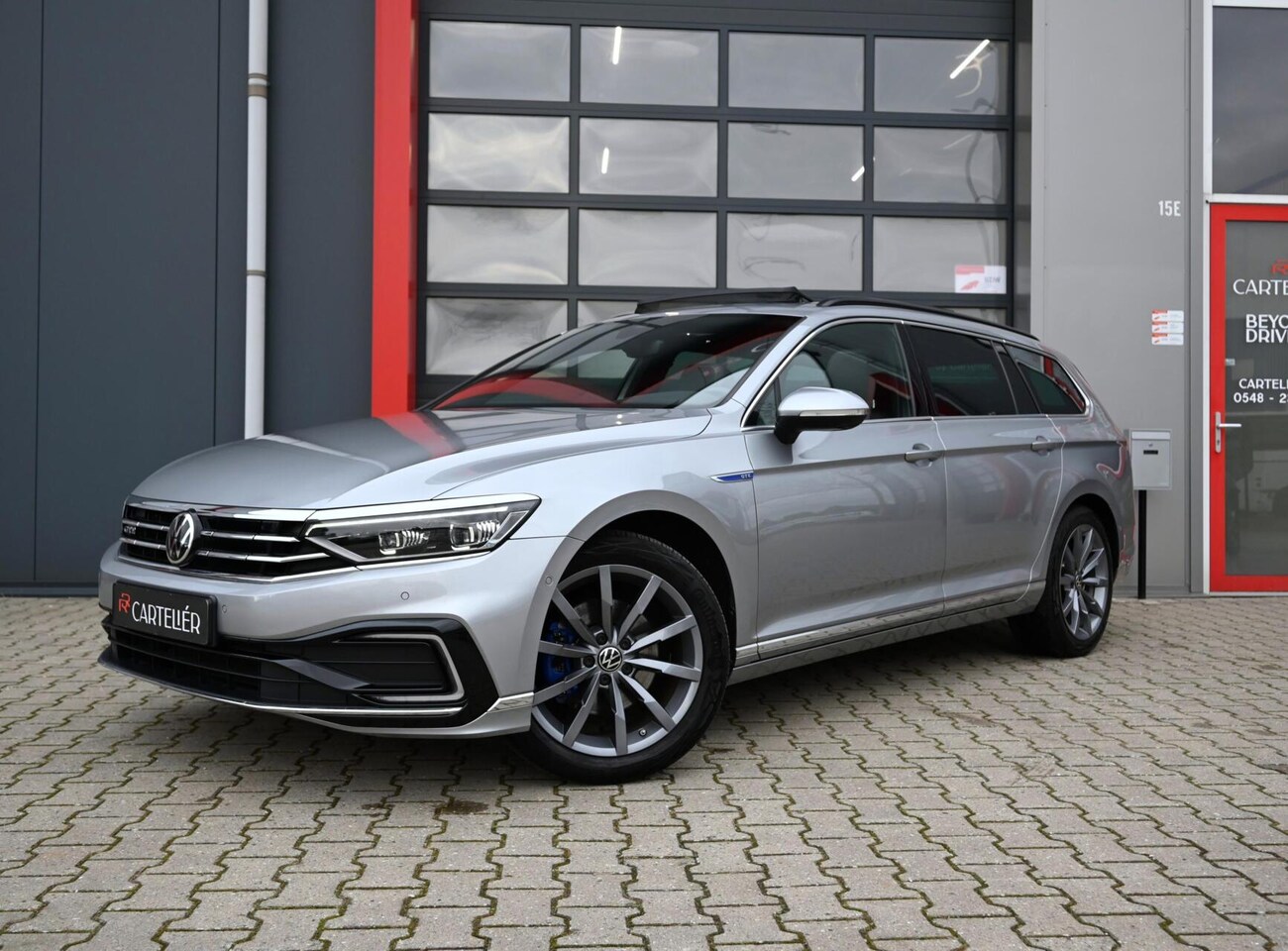 Volkswagen Passat Variant - 1.4 TSI PHEV GTE | PANO | LEDER - AutoWereld.nl