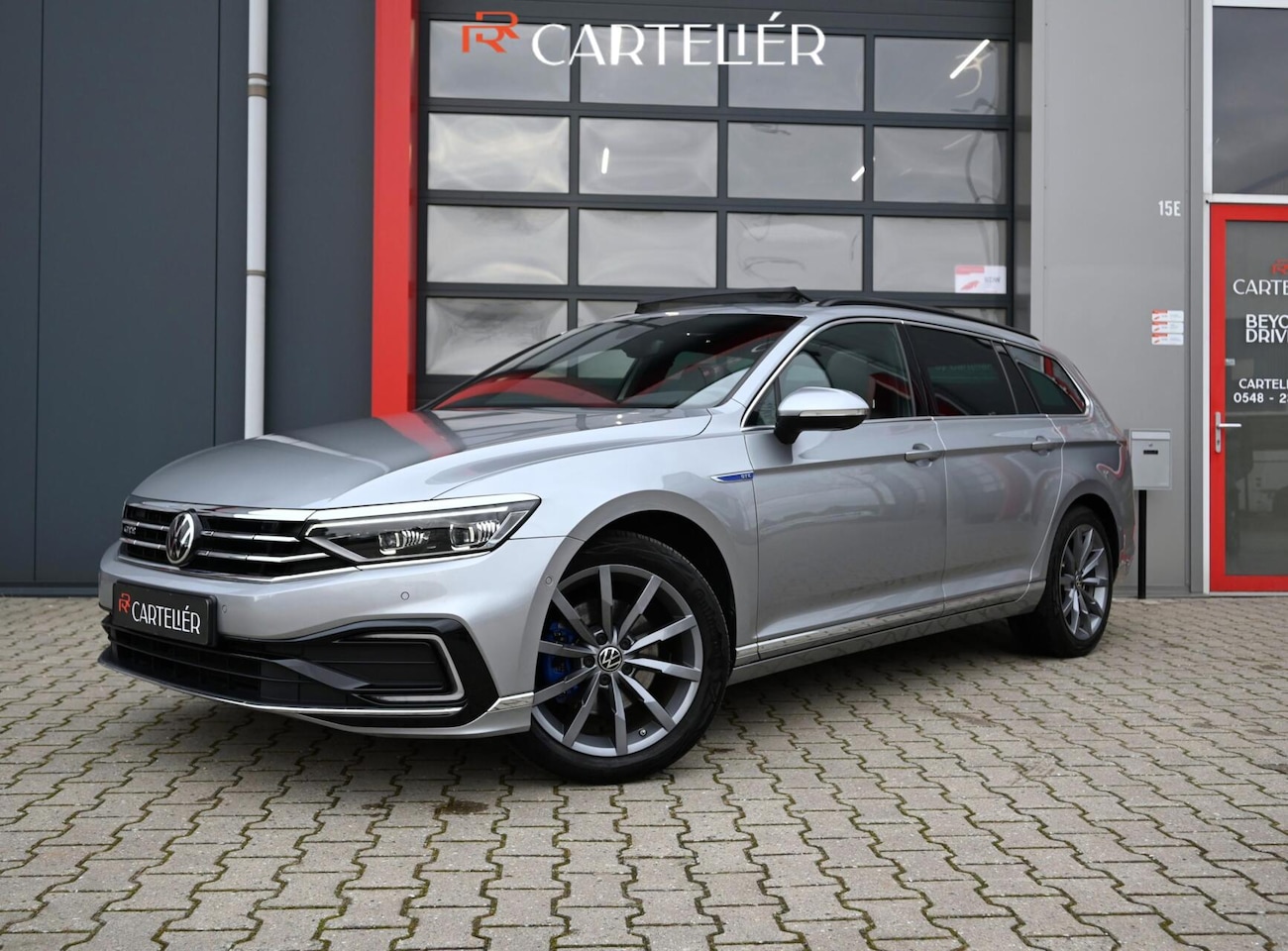 Volkswagen Passat Variant - 1.4 TSI PHEV GTE | PANO | LEDER - AutoWereld.nl