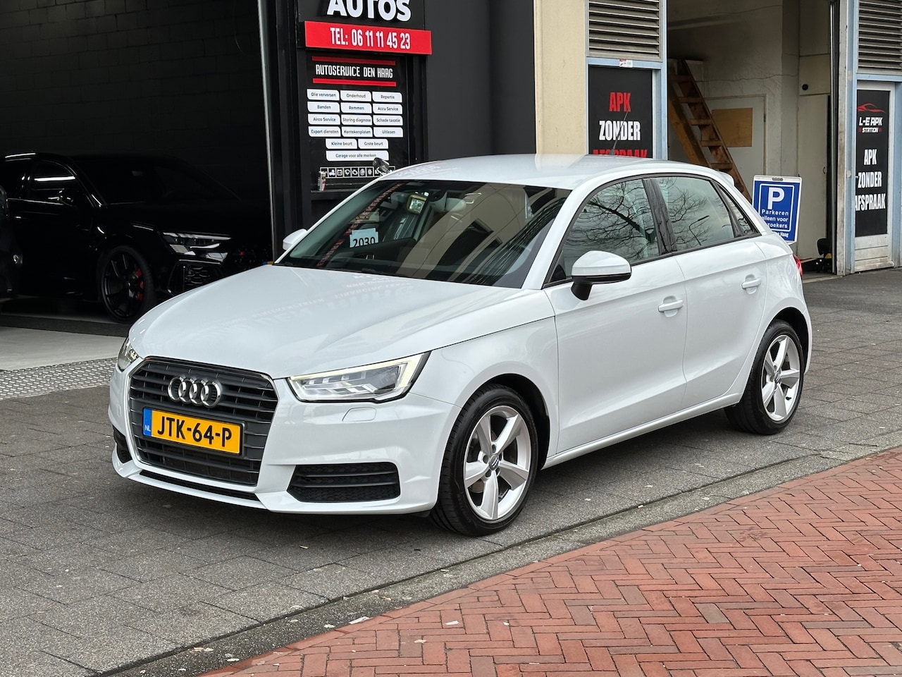 Audi A1 Sportback - 1.0 TFSI Pro Line Automaat Clima PDC - AutoWereld.nl