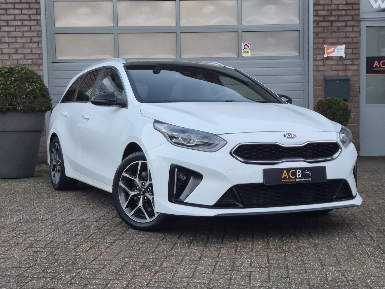 Kia Cee'd Sportswagon - Ceed 1.4 T-GDi GT-Line Trekhaak - AutoWereld.nl