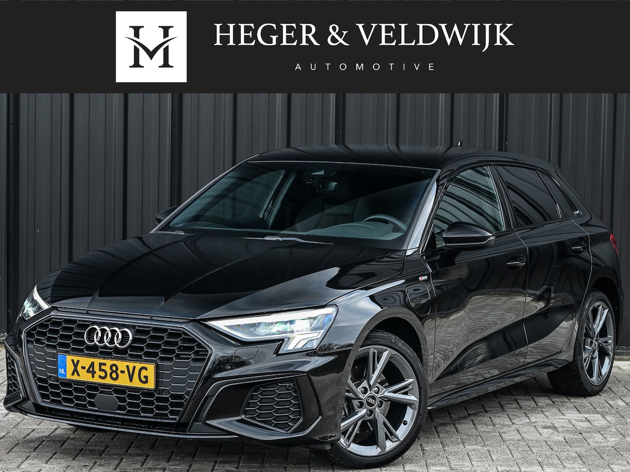 Audi A3 Sportback - 45 TFSI e S edition Competition · Black Optic · S Seats · Keyless · Led · Adaptive Cruise - AutoWereld.nl
