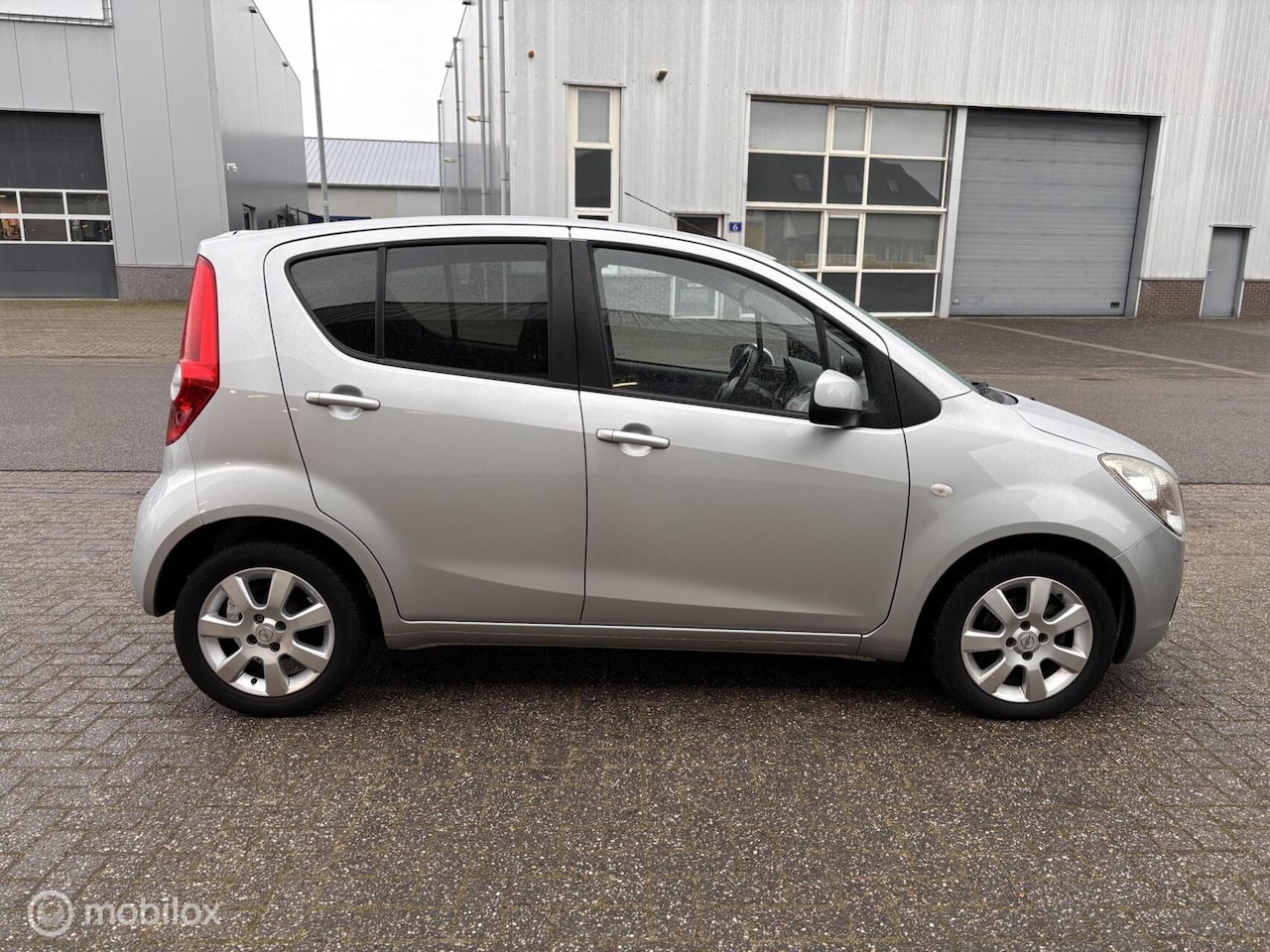 Opel Agila - 1.2 Blitz AUTOMAAT Airco CV Nieuwe APK - AutoWereld.nl