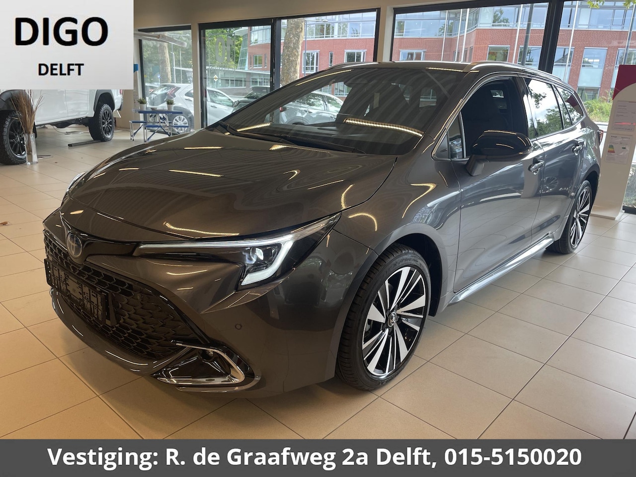 Toyota Corolla Touring Sports - Hybrid 140 Dynamic | Dodehoek detectie | Stuur- & Stoelverwarming | Parkeersensoren | Appl - AutoWereld.nl