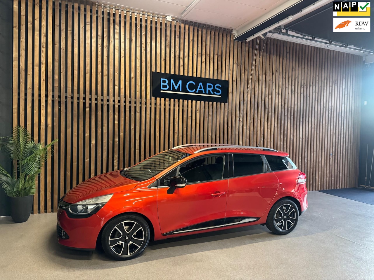 Renault Clio Estate - 0.9 TCe Dynamique Airco,Trekhaak,PDC - AutoWereld.nl