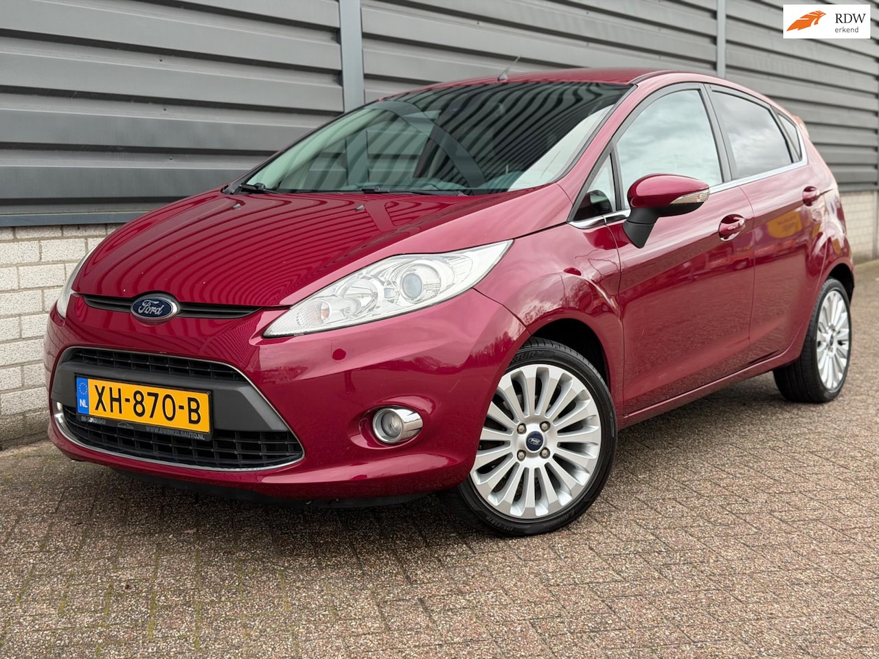 Ford Fiesta - 1.25 Titanium clima 5 Deurs LM wielen apk - AutoWereld.nl