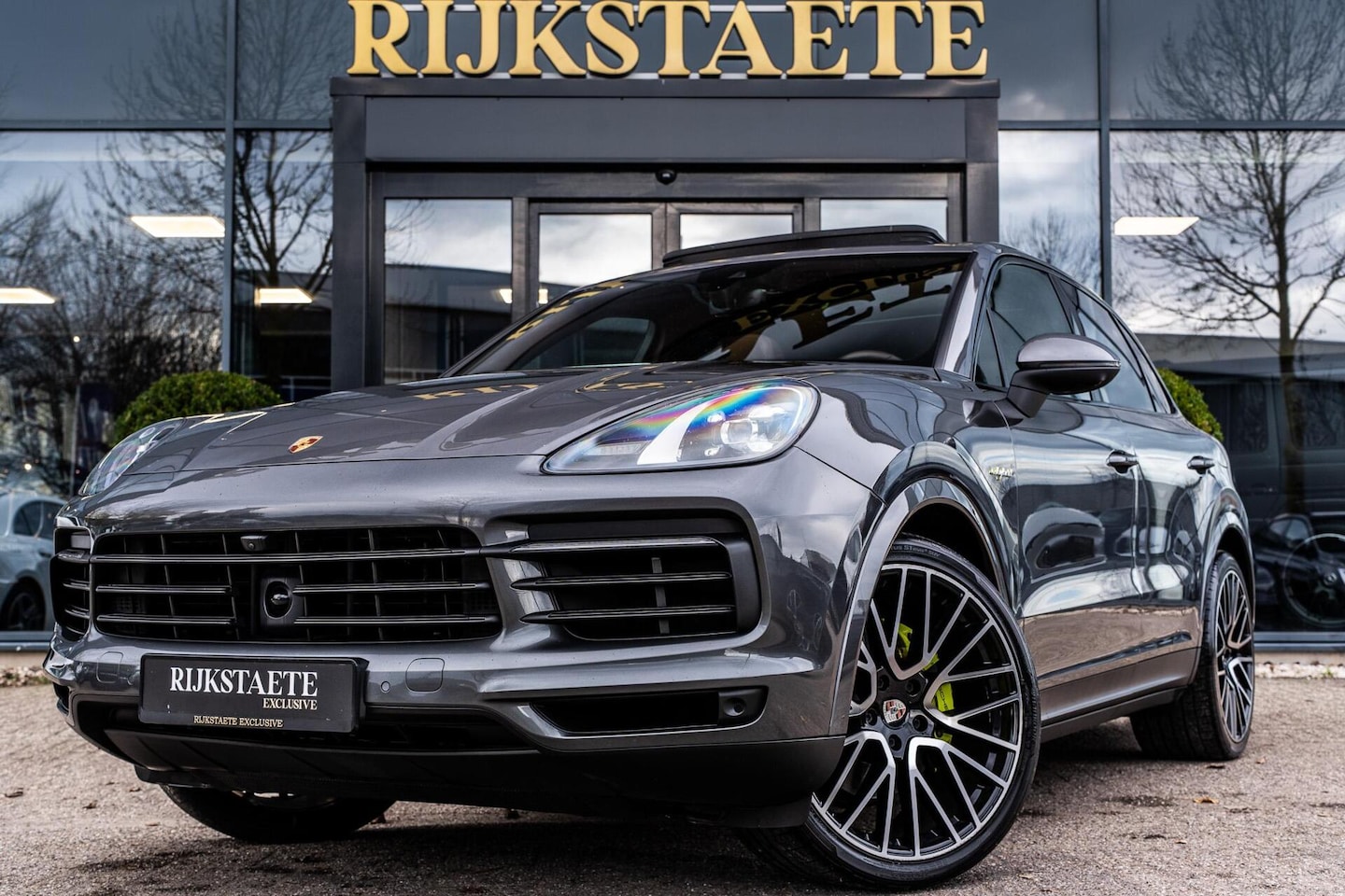 Porsche Cayenne - 3.0 E-Hybrid|PANO|SPORT CHRONO|360°|ACC|22'' - AutoWereld.nl