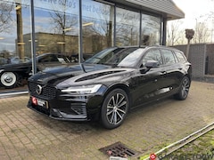 Volvo V60 - 2.0 T6 Plug-in hybrid AWD Plus Dark Elektr.trekh