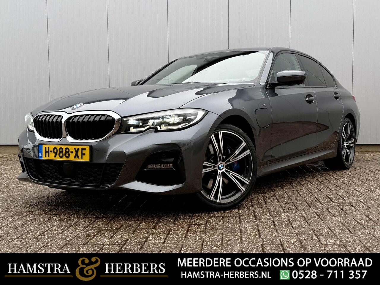BMW 3-serie - 330e eDrive Edition antraciet M-Sport - AutoWereld.nl