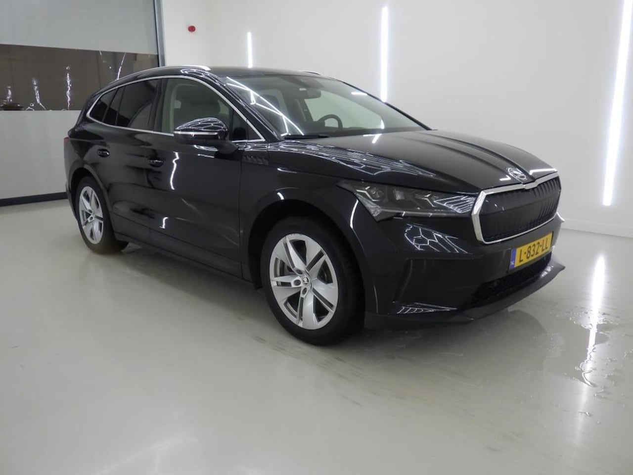 Skoda Enyaq iV - 80 BEV 204PK SOH 95% NAVI/HLEER/ACARPLAY/FABRIEKSGARANTIE - AutoWereld.nl