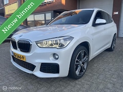 BMW X1 - xDrive20i High Executive M-PAKKET*ACC*HUD*CAMERA*PDC