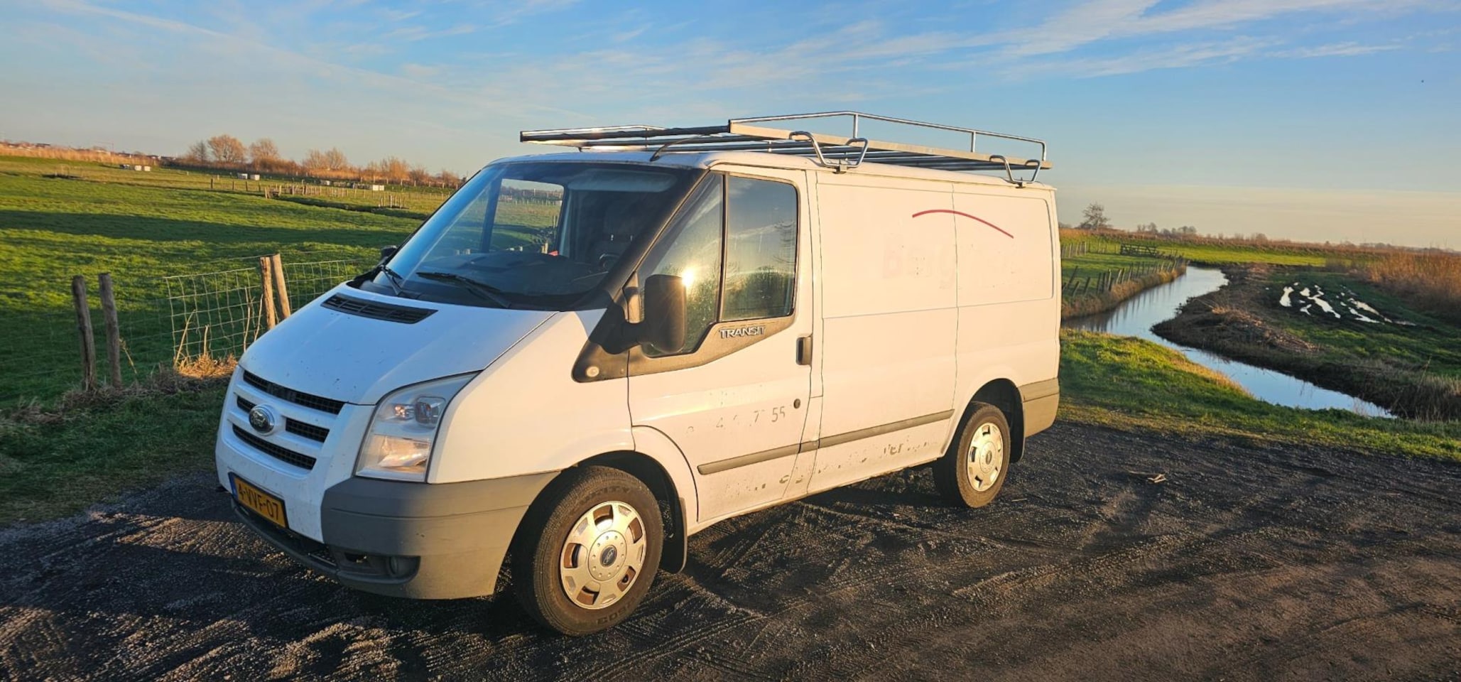 Ford Transit - 260S 2.2 TDCI Ambiente airco - AutoWereld.nl