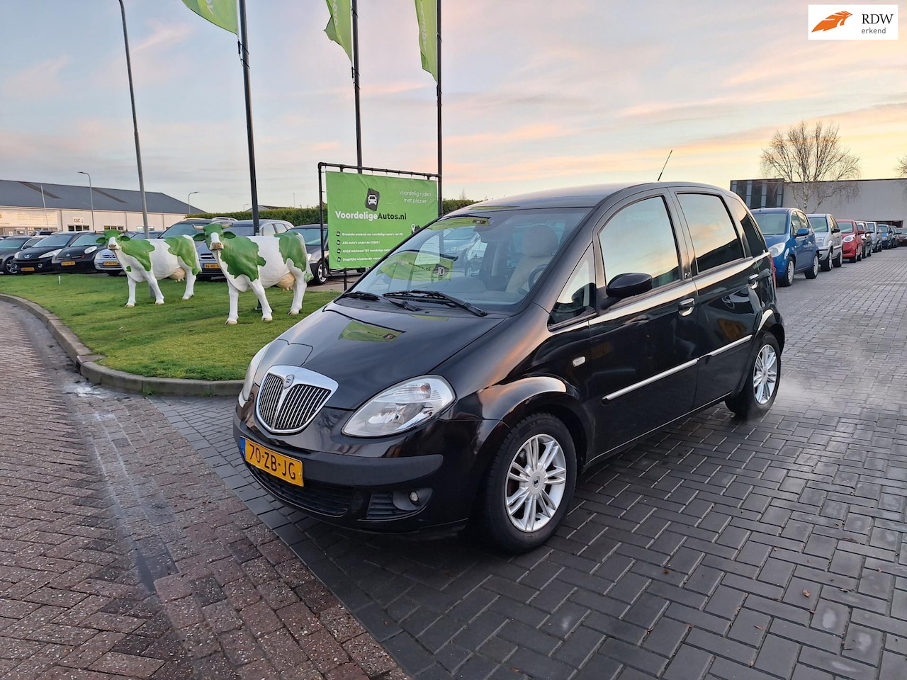 Lancia Musa - 1.4-16V Platino / Luxe auto / APK november 2026 - AutoWereld.nl