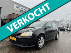 Volkswagen Golf - 1.6 FSI Trendline