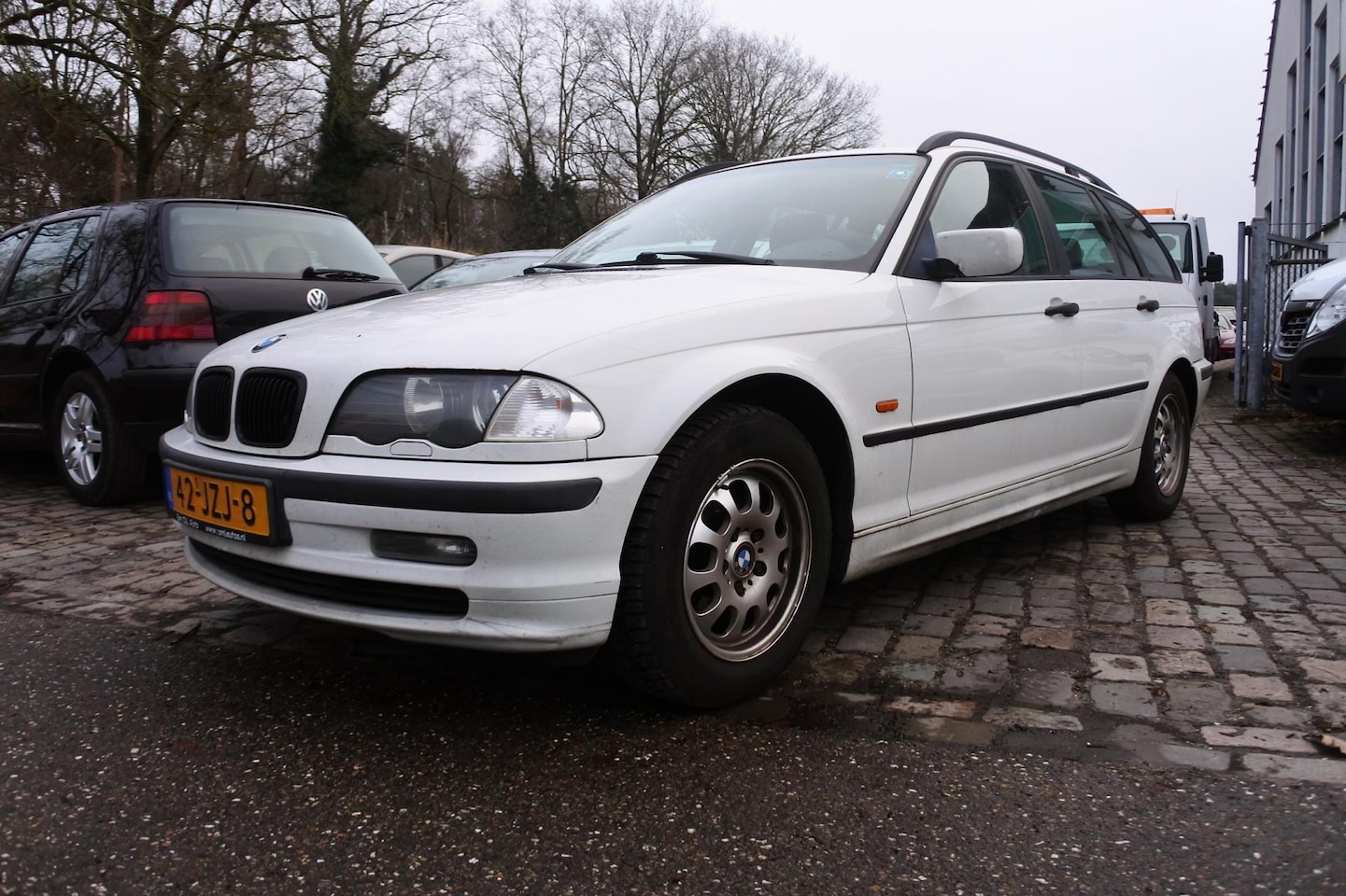 BMW 3-serie Touring - 318i nw apk 333 dkm goed rijdend - AutoWereld.nl