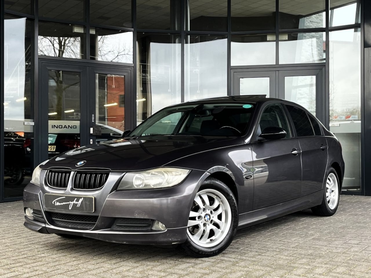 BMW 3-serie - 318I HIGH EXECUTIVE CLIMA - SCHUIFDAK - PDC - AutoWereld.nl