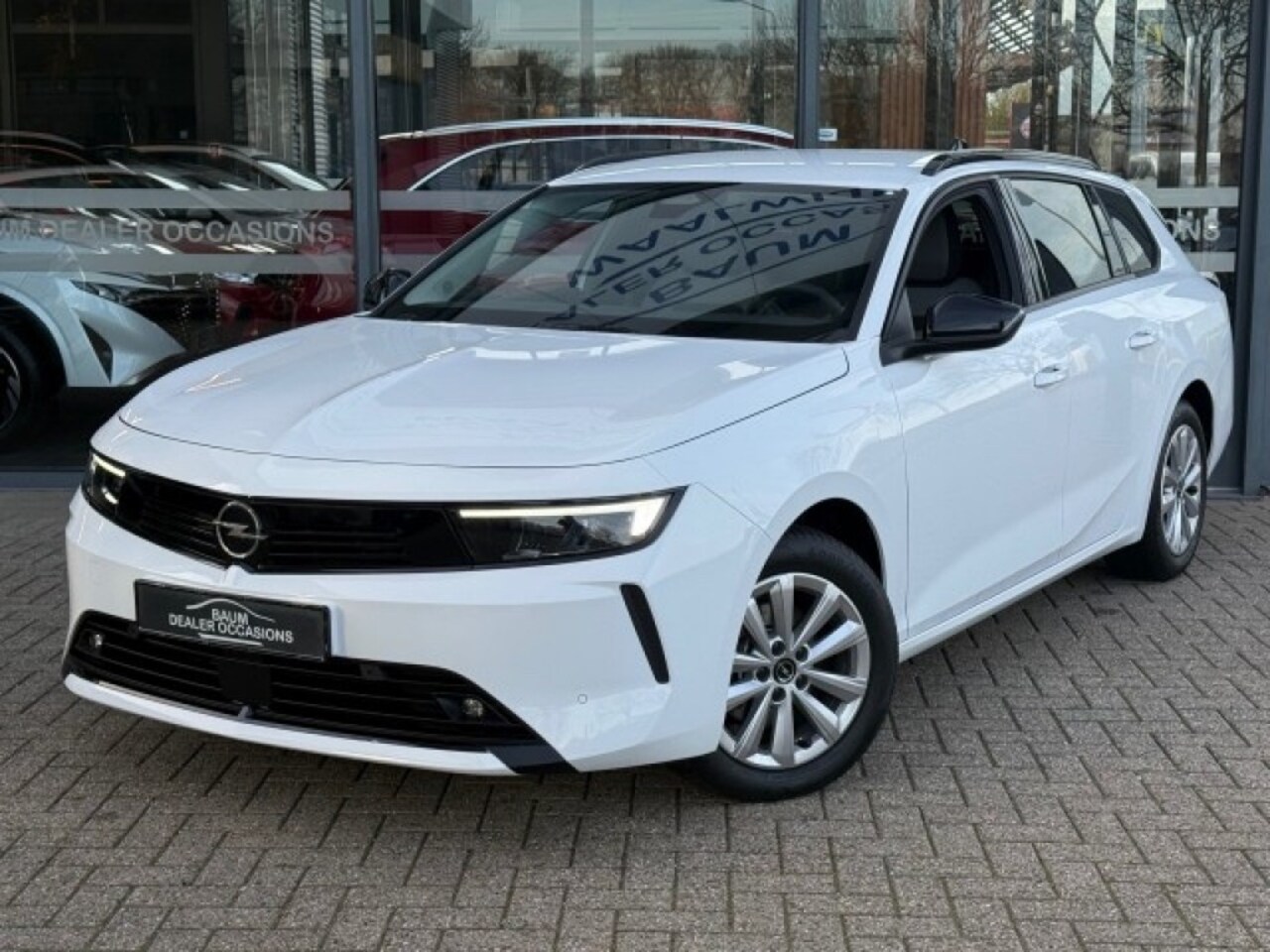 Opel Astra - 1.2 TURBO EDITION AIRCO NAVI PDC-CAMERA360GR. - AutoWereld.nl