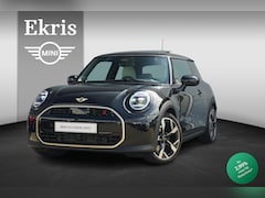 MINI Cooper S - 3-deurs | Favoured Uitvoering | Pakket XL | Harman Kardon | Driving Assistant Professional
