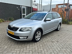Skoda Octavia Combi - 1.6 TDI Greenline Businessline 2014