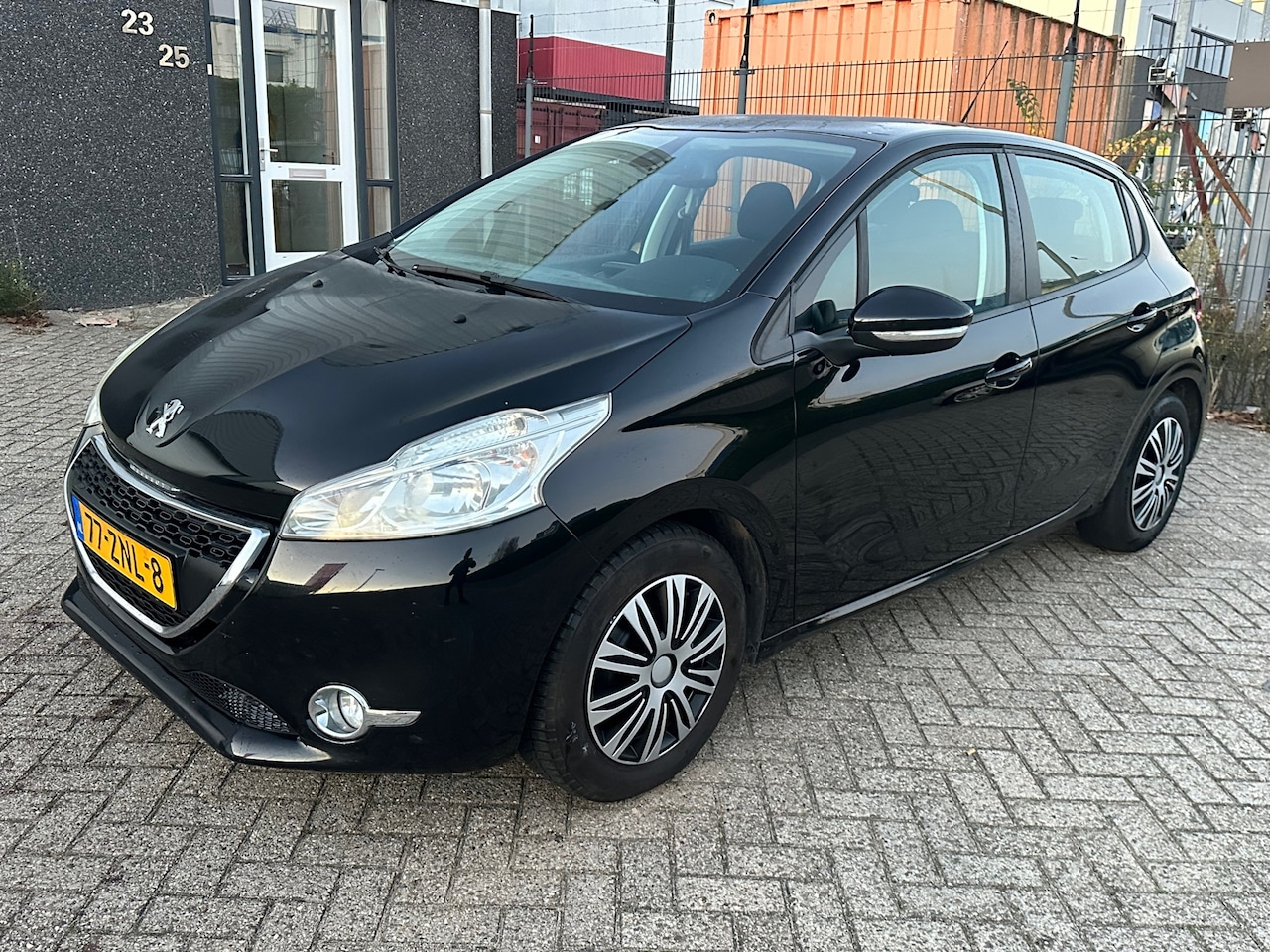 Peugeot 208 - 1.2 VTi Envy 2013 - AutoWereld.nl
