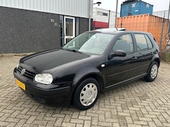 Volkswagen Golf - 1.6-16V 2002 NIEUWE APK