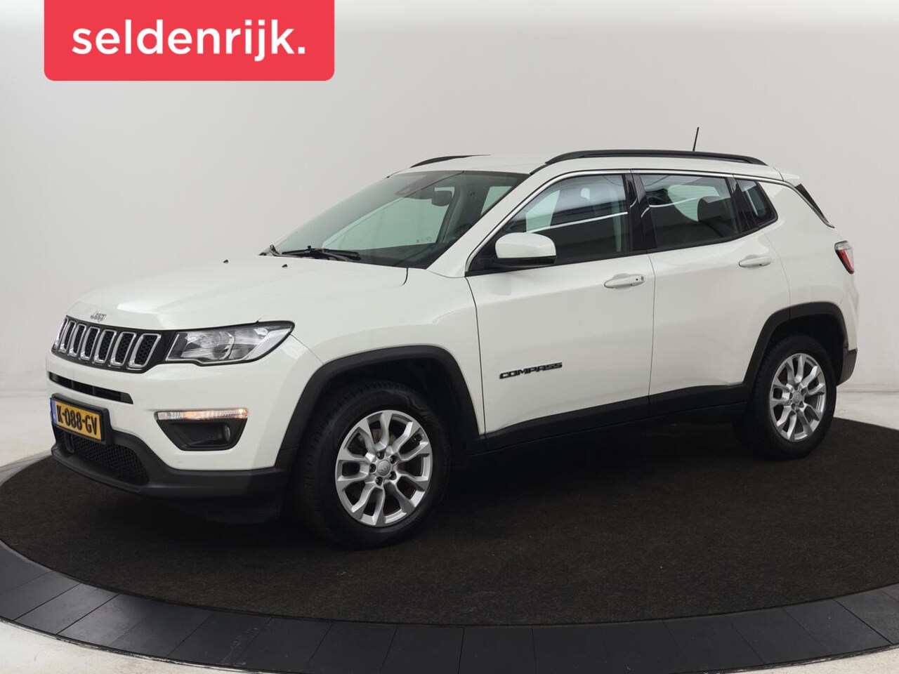 Jeep Compass - 1.3T Longitude | Automaat | Trekhaak | Keyless | Carplay | Climate control | Parkeerhulp | - AutoWereld.nl