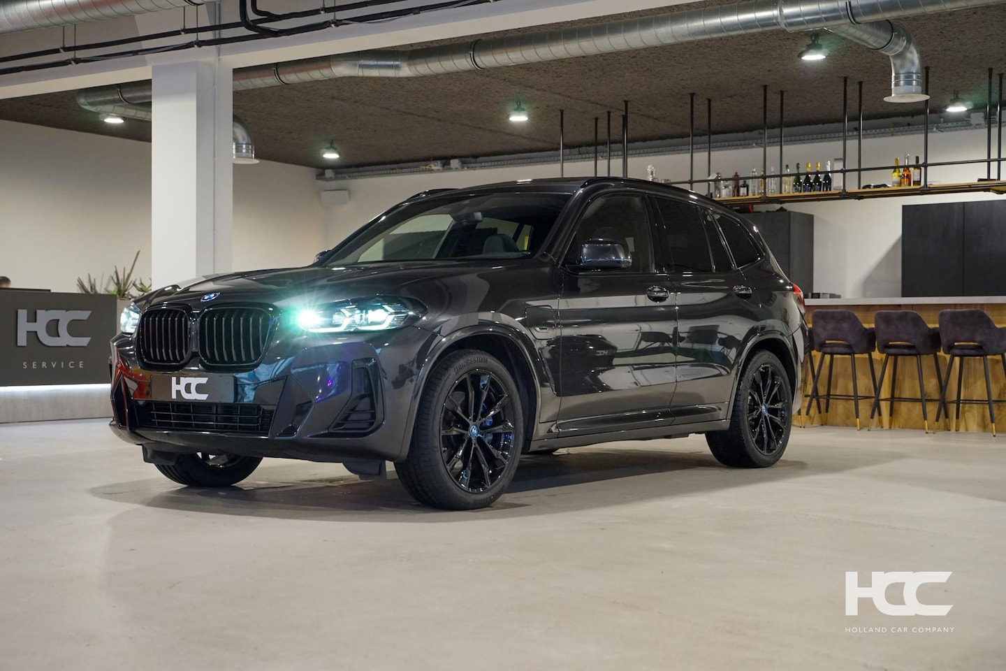BMW X3 - xDrive30e | M Sport | Pano | Trekhaak | Carbon - AutoWereld.nl