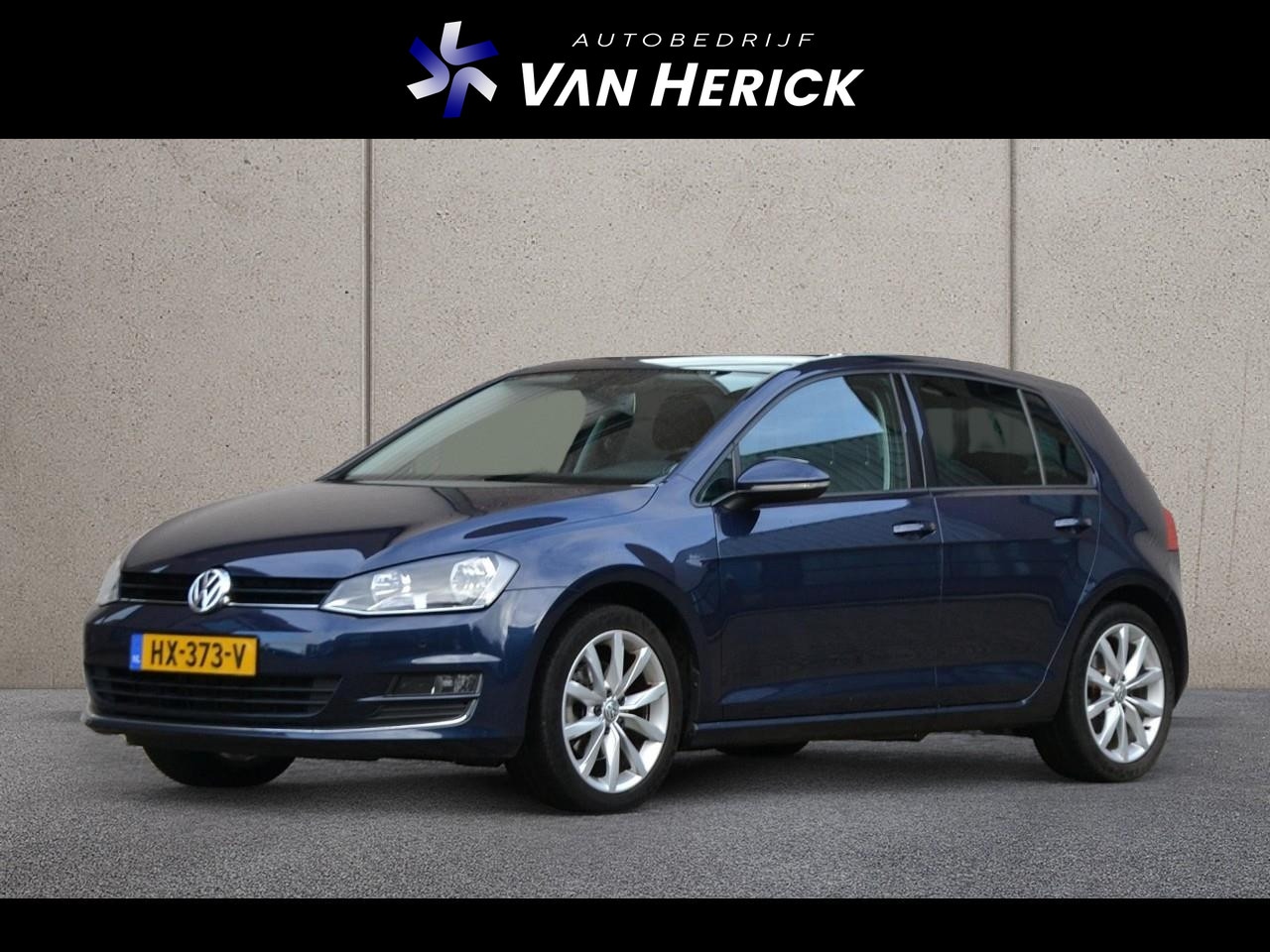 Volkswagen Golf - 1.4 TSI Highline 125PK | Navigatie | DAB | Achteruitrijcamera - AutoWereld.nl
