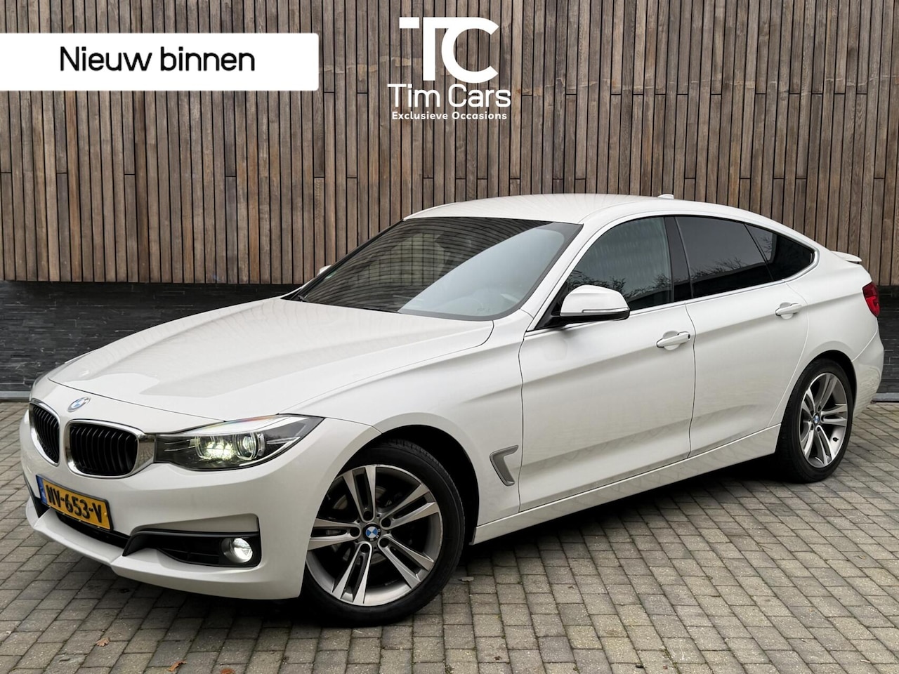 BMW 3-serie Gran Turismo - 320i High Executive Automaat | Leer | Stoelverwarming | Cruise & climate control | Head-up - AutoWereld.nl