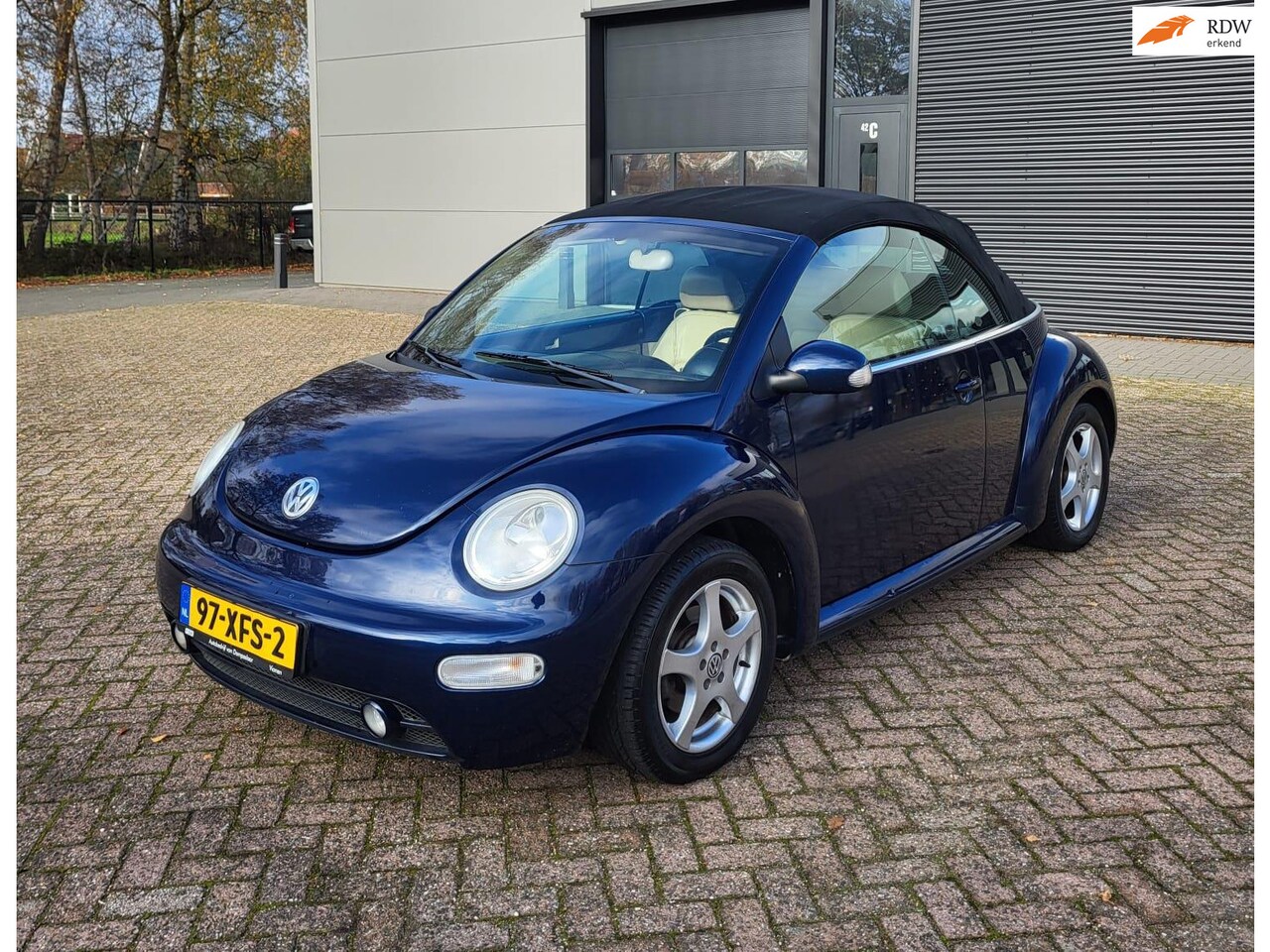 Volkswagen New Beetle Cabriolet - 2.0, Airco,Stoelv,APK 12/26! - AutoWereld.nl