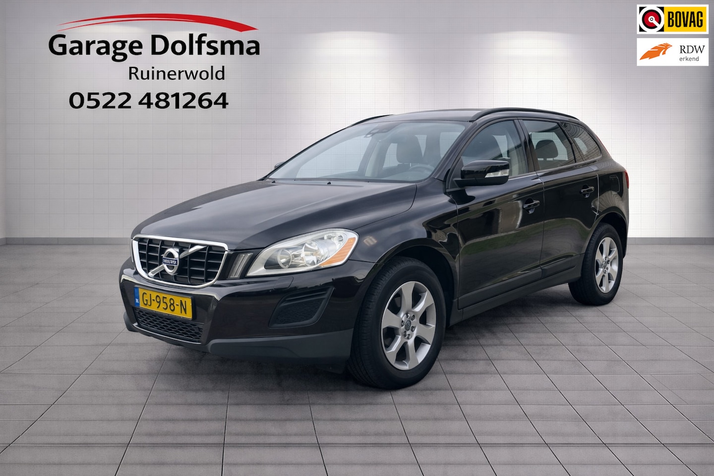 Volvo XC60 - 2.0T Momentum-NAVI-STOELVERW-AUTOMAAT- - AutoWereld.nl