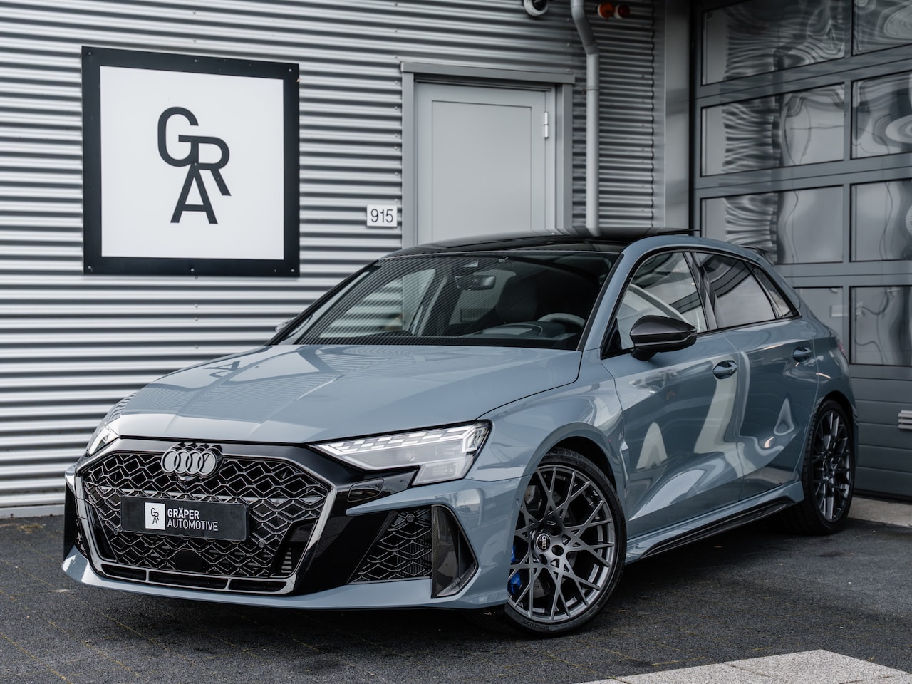 Audi RS3 - Sportback 2.5 TFSI quattro | Keramisch | Carbon | Head-up | Sonos - AutoWereld.nl