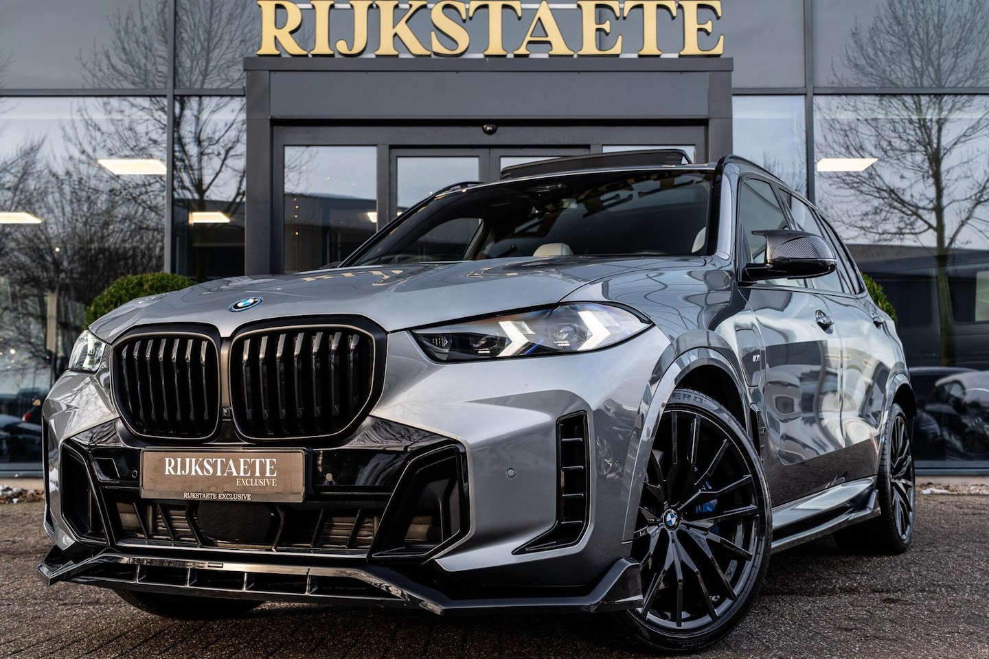 BMW X5 - xDrive 50e M-Sport PRO|PANO|H&K|360|SOFTCLOSE|HEAD-UP - AutoWereld.nl