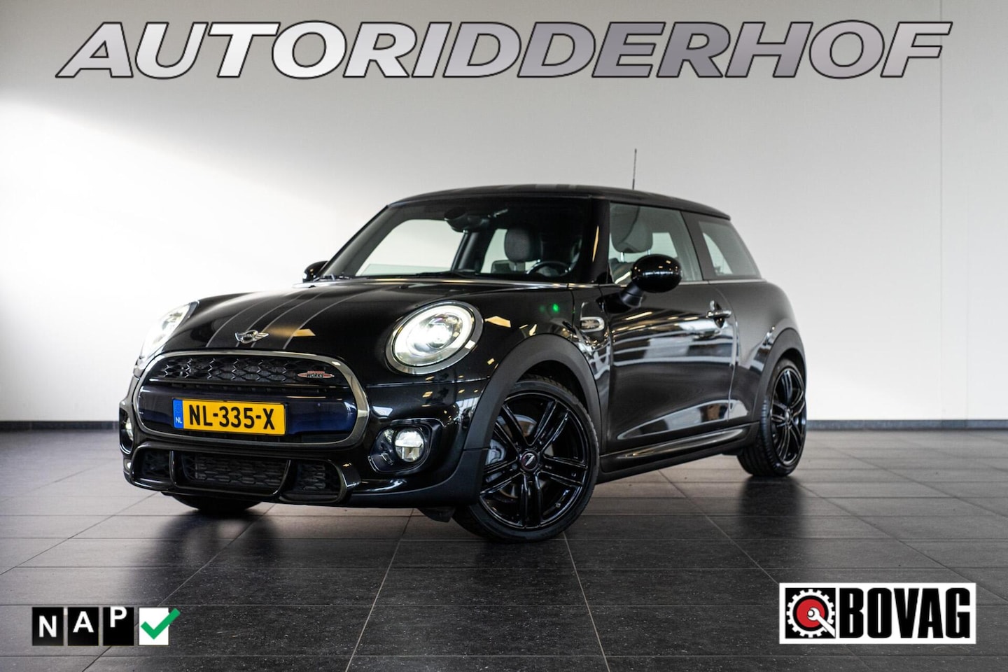 MINI John Cooper Works - 1.5 Kings Cross | JCW | Navi | Keyless | PDC | Harman Kardon - AutoWereld.nl