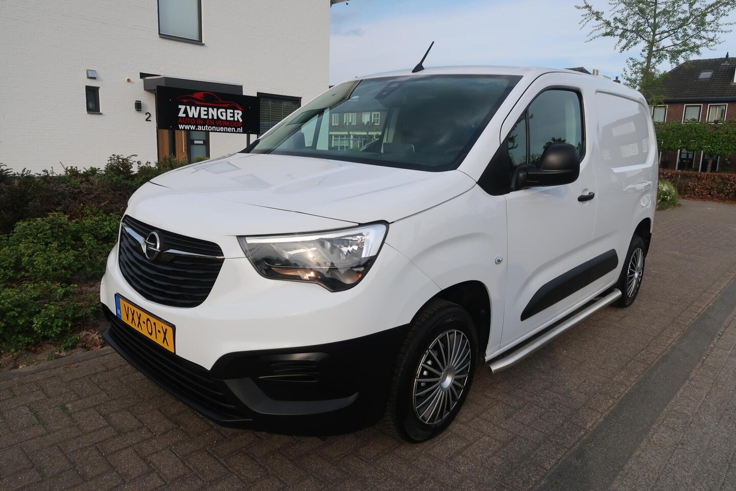 Opel Combo - 1.5D L1H1 NAVIGATIE|CRUISECONTROL|CARPLAY|BLUETOOTH|PDC|AIRCO|1E EIGENAAR - AutoWereld.nl