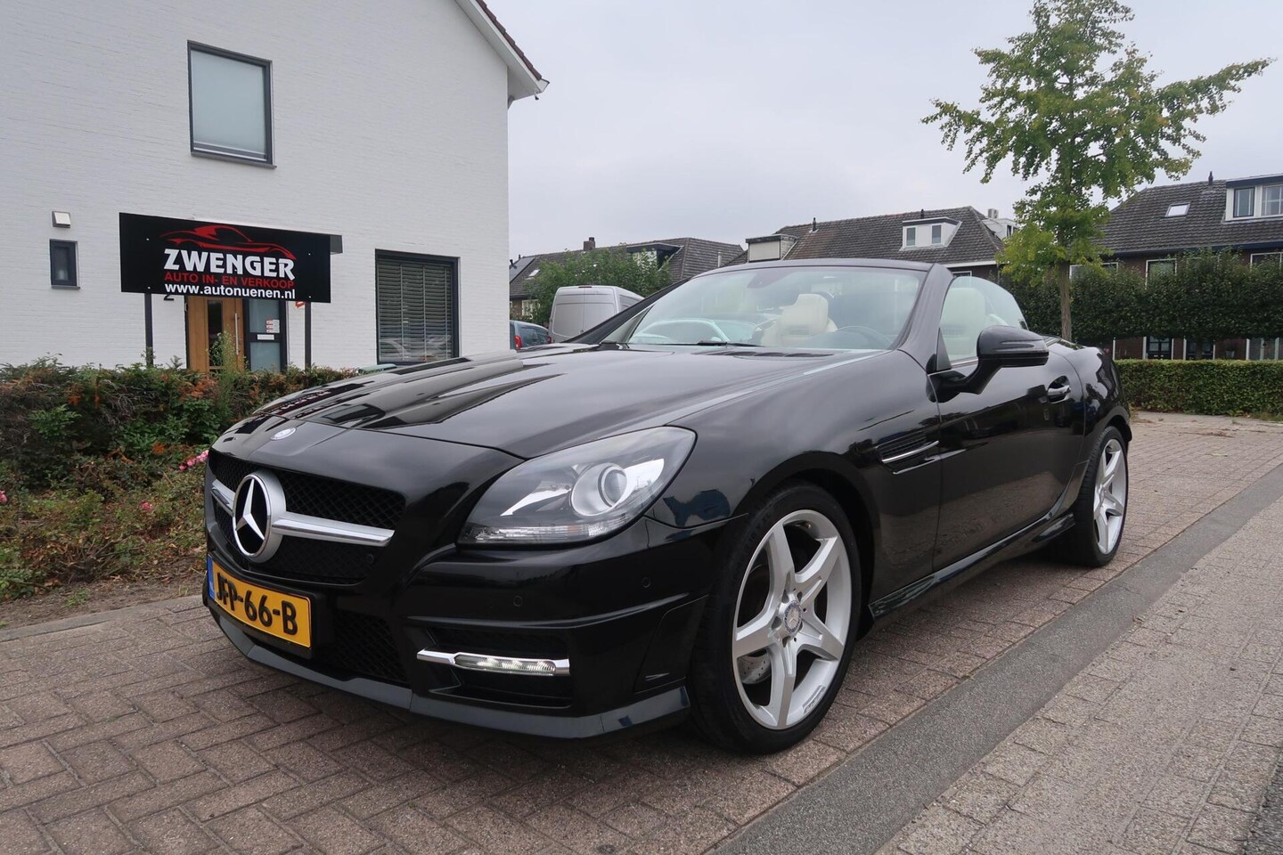 Mercedes-Benz SLK-klasse - 200 Aut AMG NAVIGATIE|PDC|BLUETOOTH|AIRCO|LED|AIRSCARF|LEDER - AutoWereld.nl