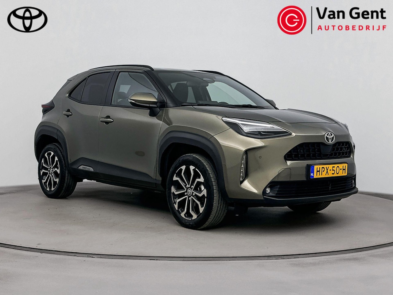 Toyota Yaris Cross - 1.5 Hybrid 115 First Edition | Comfort Pack | Navigatie | Full LED | Adaptive Cruise | Cli - AutoWereld.nl