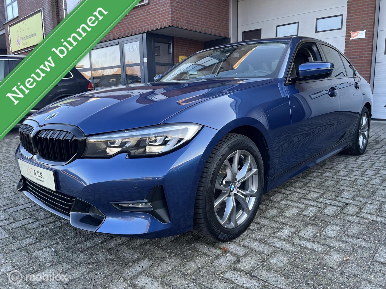 BMW 3-serie - 318i LED*NAVI*CARPLAY*PDC*CRUISE* - AutoWereld.nl