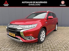 Mitsubishi Outlander - 2.4 PHEV Instyle trekhaak side skirts