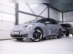 Volkswagen ID.3 - Business 58 kWh PRO | Panorama | Trekhaak | Stoel + stuurwiel verwarming | vol opties | Ri