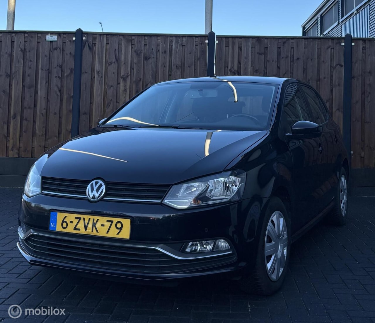 Volkswagen Polo - 1.2 TSI Comfortline/Bluetooth/Navi/Cruise/ - AutoWereld.nl