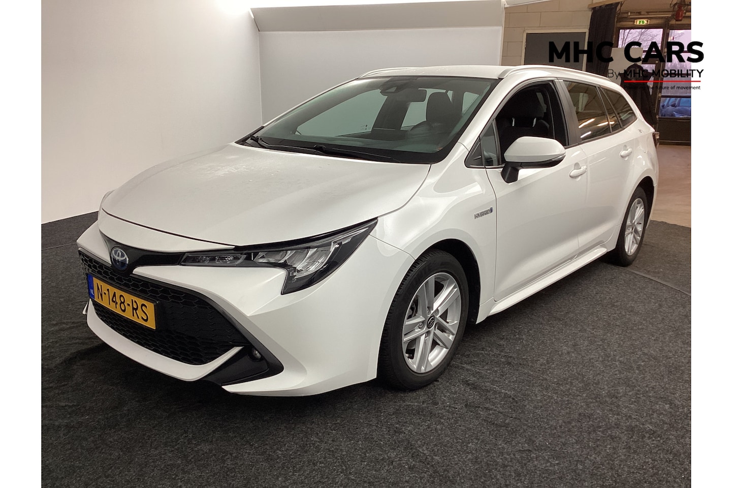 Toyota Corolla Touring Sports - 1.8 Hybrid Active | Camera | Navi | Carplay |* - AutoWereld.nl
