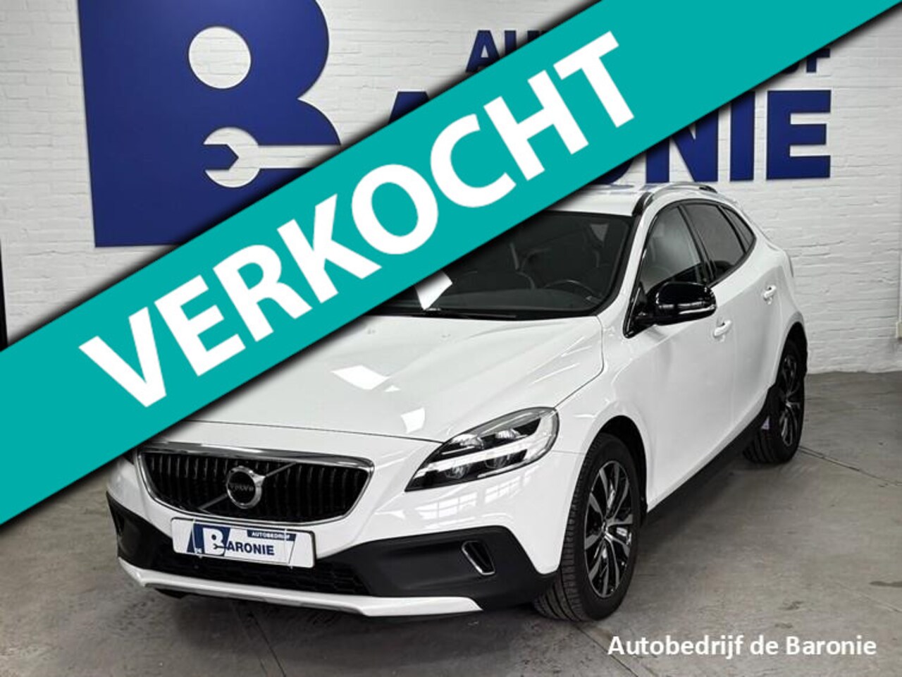 Volvo V40 Cross Country - 1.5 T3 Dynamic Edition 1.5 T3 Dynamic Edition, dealer onderhouden - AutoWereld.nl