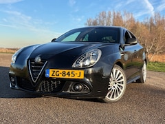 Alfa Romeo Giulietta - 1.7 TBi Quadrifoglio Verde Aut/Bose/18''/Xenon