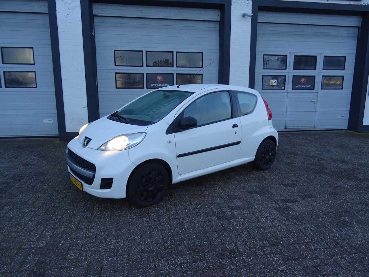 Peugeot 107 - 1.0 12V 3DR - AutoWereld.nl
