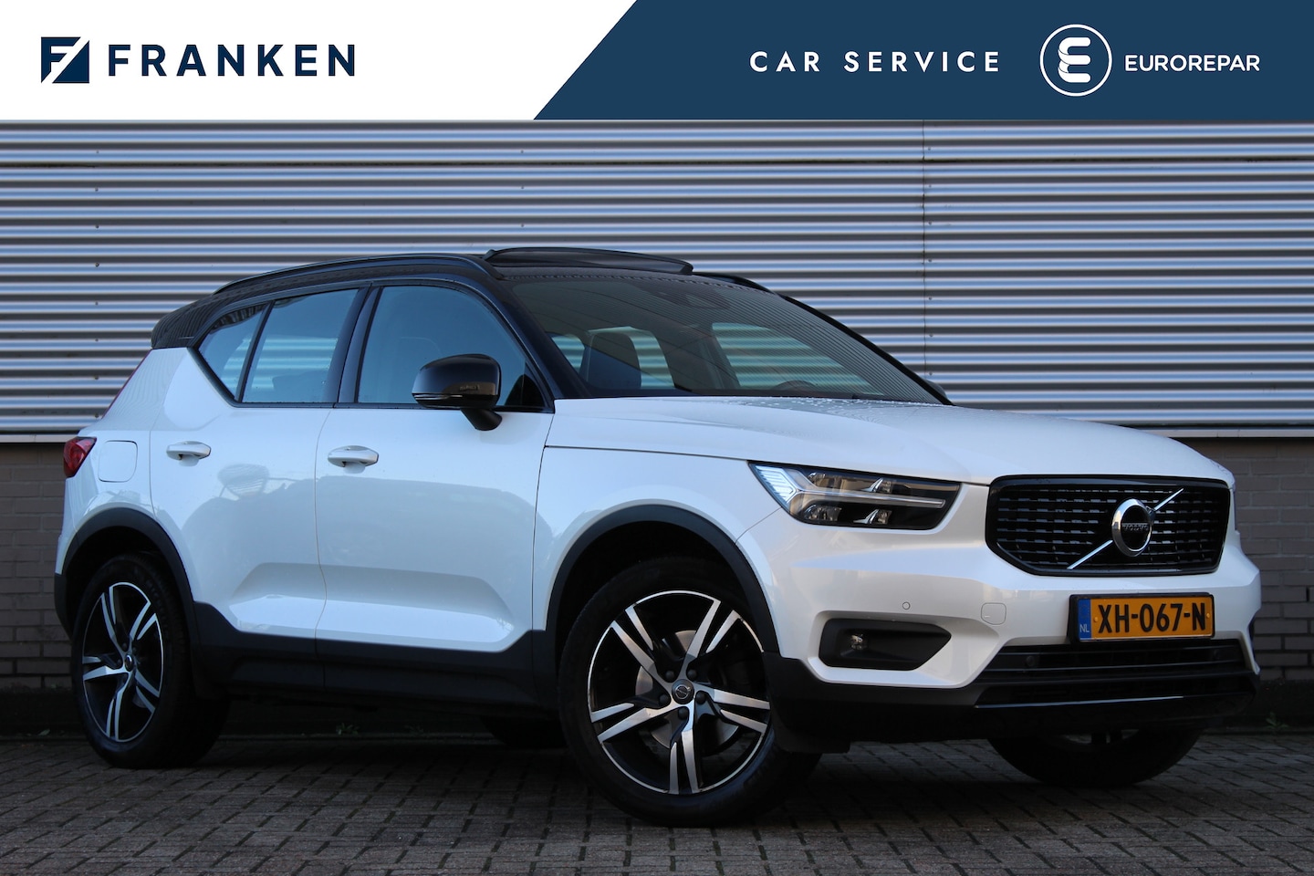 Volvo XC40 - 2.0 T4 R-Design | Panoramadak | NL Auto | Dealeronderhouden | Camera - AutoWereld.nl