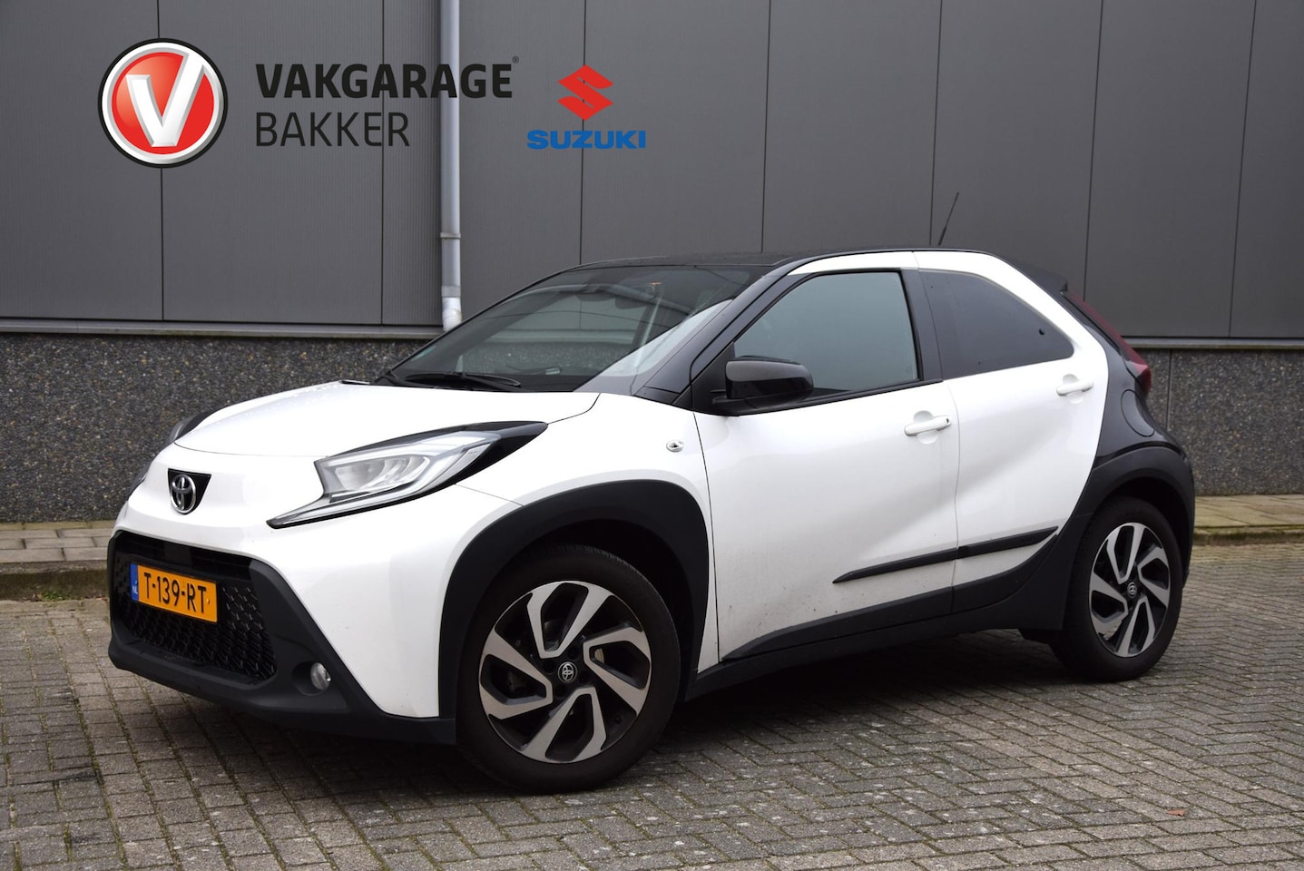 Toyota Aygo X - 1.0 VVT-i MT Pulse | 1e eigenaar | Trekhaak | Apple Carplay/Android Auto | - AutoWereld.nl