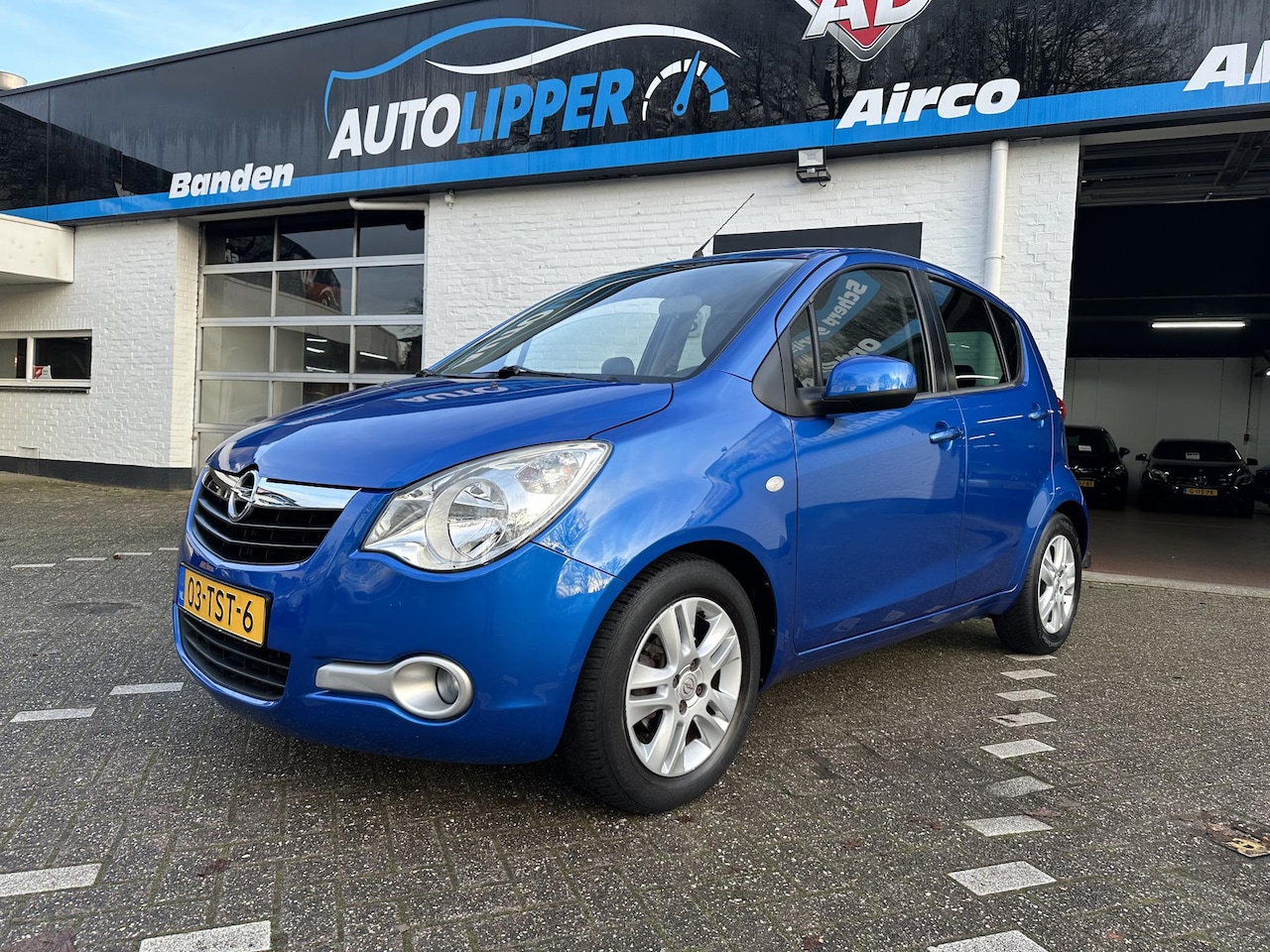 Opel Agila - 1.2 Edition /Airco/5 drs/Lm velgen all season banden/Nieuwe apk bij aflevering - AutoWereld.nl