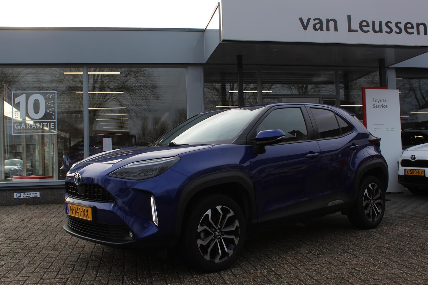 Toyota Yaris Cross - 1.5 Hybrid FIRST EDITION CLIMA AD-CRUISE LM-VELGEN KEYLESS - AutoWereld.nl