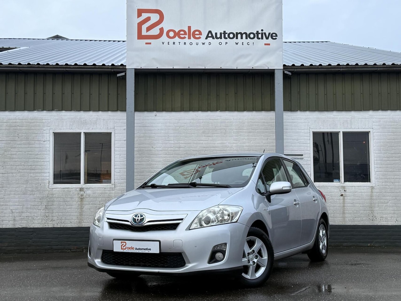 Toyota Auris - 1.8 Full Hybrid / 2e Eig. / Dealer Ondh. / Cruise / Orig. NL! - AutoWereld.nl