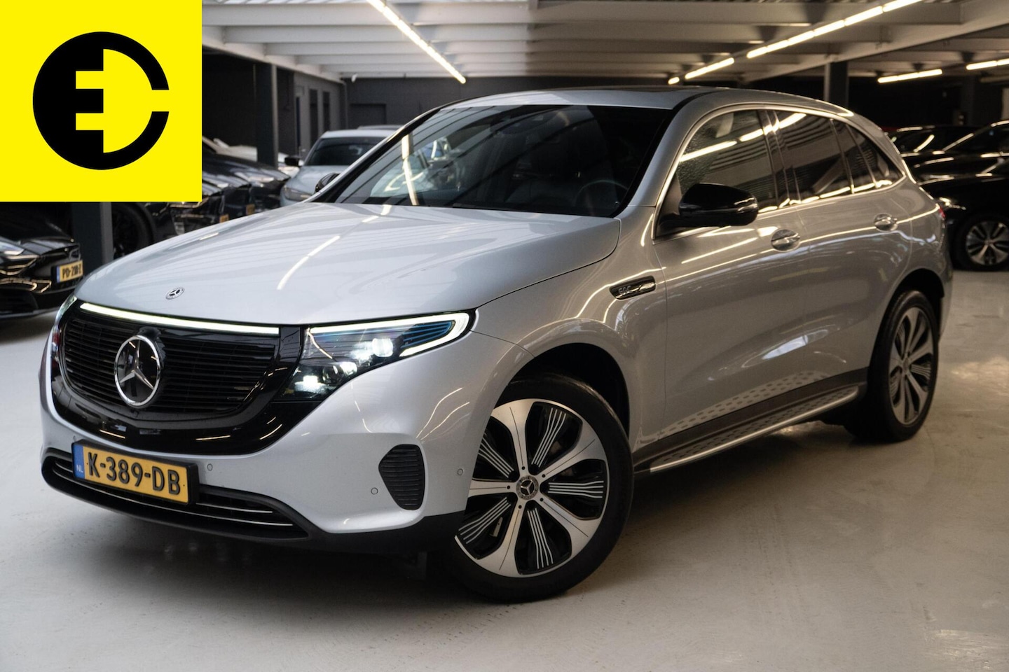 Mercedes-Benz EQC - 400 4MATIC Premium Plus 80 kWh | 1886 | Dode hoeksensor | Stoelverwerwarming - AutoWereld.nl